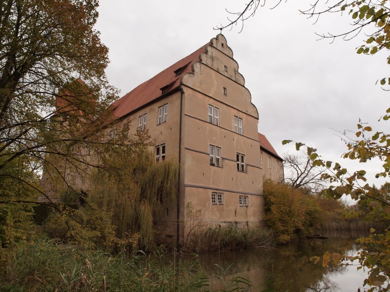 Fotos Schloss Neuhaus | 91325 Adelsdorf, Mittelfranken Neuhaus