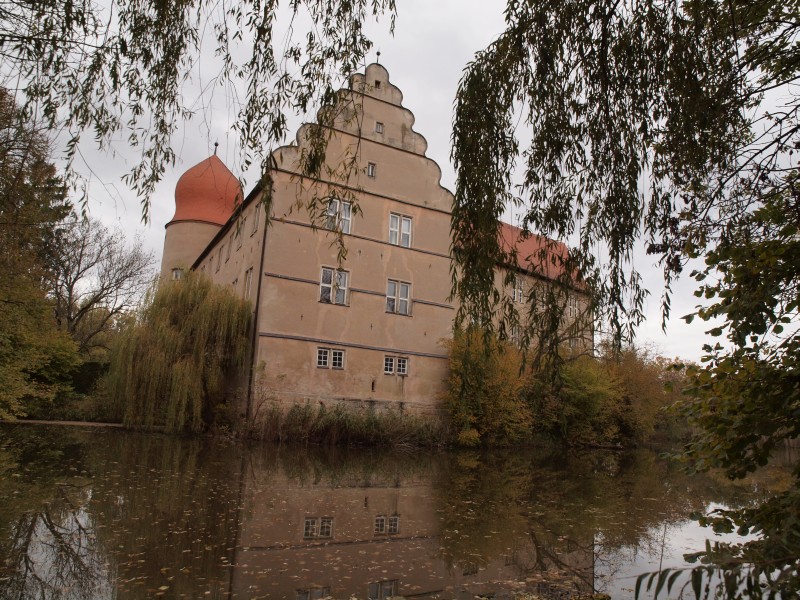 Schloss Neuhaus