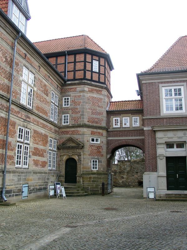 Schloss Landestrost