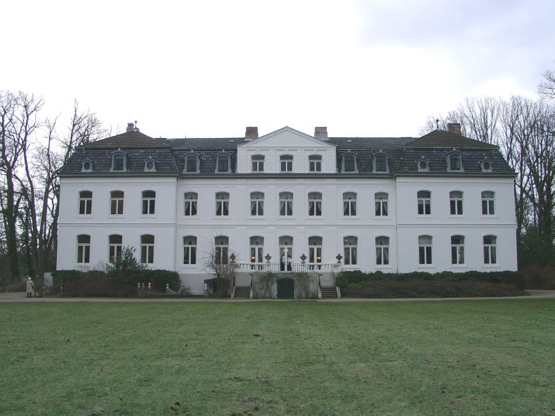 Schloss Weissenhaus